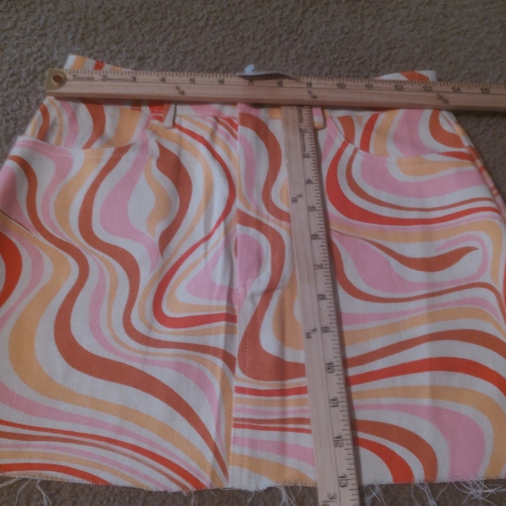 Madison Riley Swirl‎ Denim Mini Skirt Womens Small Pink Orange New 70s Retro New